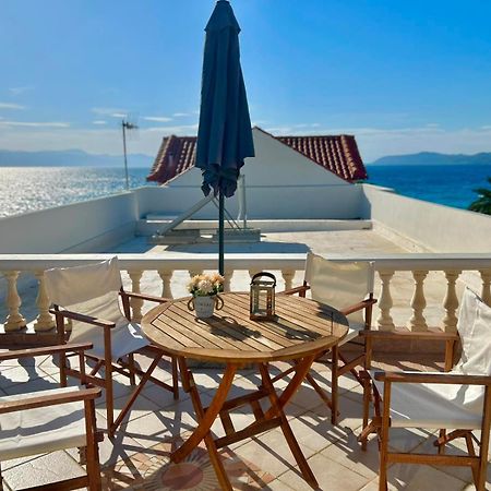 Villa Seabreeze Loutraki  Exterior photo